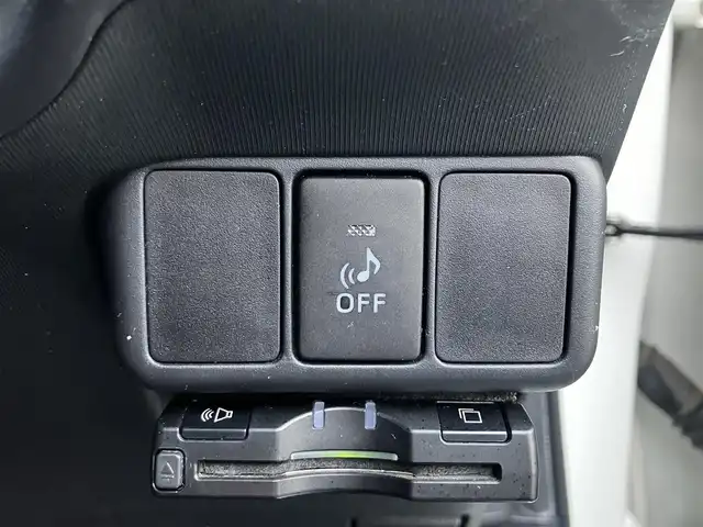 トヨタ アクア S 埼玉県 2015(平27)年 4.6万km ライムホワイトパールクリスタルシャイン 登録時45721km/ワンオーナー/純正メモリーナビ【NSCN-W59C】/　・ワンセグテレビ/　・バックカメラ/　・AUX端子/　・CD再生/アイドリングストップ/プッシュスタート/スマートキー×2/ドアバイザー/ETC/新車時保証書/トヨタ整備記録簿（H28.H29.H30.R1.R2.R3.R4.R5.R6.R7）