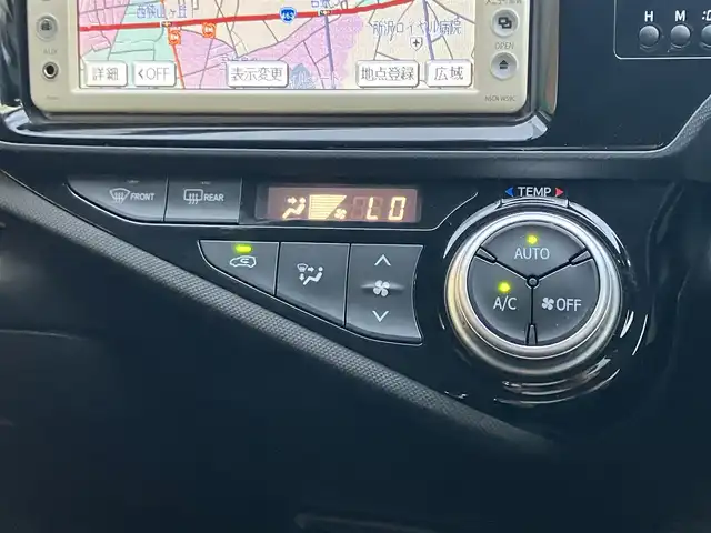 トヨタ アクア S 埼玉県 2015(平27)年 4.6万km ライムホワイトパールクリスタルシャイン 登録時45721km/ワンオーナー/純正メモリーナビ【NSCN-W59C】/　・ワンセグテレビ/　・バックカメラ/　・AUX端子/　・CD再生/アイドリングストップ/プッシュスタート/スマートキー×2/ドアバイザー/ETC/新車時保証書/トヨタ整備記録簿（H28.H29.H30.R1.R2.R3.R4.R5.R6.R7）