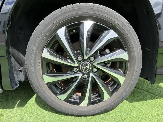 トヨタ ノア S－Z 大分県 2023(令5)年 2.3万km アティチュードブラックマイカ 純正ナビ/後席モニター/ユニバーサルステップ/バックカメラ/両側パワースライドドア/ＥＴＣ2.0/衝突軽減システム/レーンキープアシスト/クルーズコントロール/オートマチックハイビーム/シートヒーター/LEDヘッドライト/フォグランプ/革巻きステアリング/ステアリングスイッチ/純正フロアマット/ドアバイザー/スマートキー/プッシュスタート