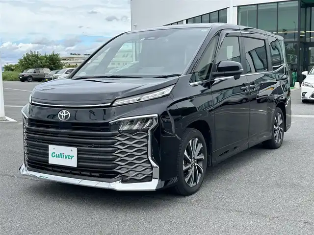 トヨタ ヴォクシー S－Z 奈良県 2022(令4)年 1.3万km アティチュードブラックマイカ ワンオーナー　/禁煙車 /１０．５型ナビ　/１２スピーカー　/フルセグＴＶ /ハーフレザーシート /シートヒーター /レーダークルーズコントロール /ビルトインETC /前後ドライブレコーダー /前後独立エアコン