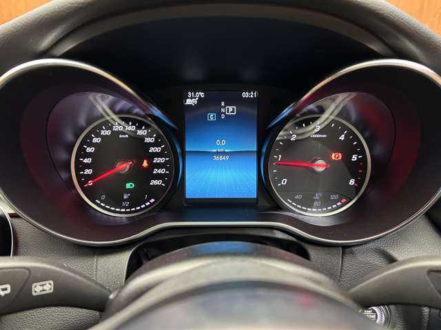 メルセデス・ベンツ Ｃ２２０ｄ ステーションワゴン アバンギャルドAMGライン 千葉県 2018(平30)年 3.7万km オブシディアンブラック ＡＣＣ　/黒革シート　/ナビ　/ＴＶ　/ＣａｒＰｌａｙ　/Ｂｌｕｅｔｏｏｔｈ接続　/Ｂカメラ　/シートヒーター　/電動リアゲート　/アクティブパーキング　/ＬＥＤライト　/衝突軽減Ｂ　/ＢＳＭ　/ＬＫＡ　/ＥＴＣ　/純正ドラレコ