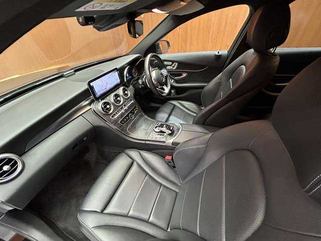 メルセデス・ベンツ Ｃ２２０ｄ ステーションワゴン アバンギャルドAMGライン 千葉県 2018(平30)年 3.7万km オブシディアンブラック ＡＣＣ　/黒革シート　/ナビ　/ＴＶ　/ＣａｒＰｌａｙ　/Ｂｌｕｅｔｏｏｔｈ接続　/Ｂカメラ　/シートヒーター　/電動リアゲート　/アクティブパーキング　/ＬＥＤライト　/衝突軽減Ｂ　/ＢＳＭ　/ＬＫＡ　/ＥＴＣ　/純正ドラレコ