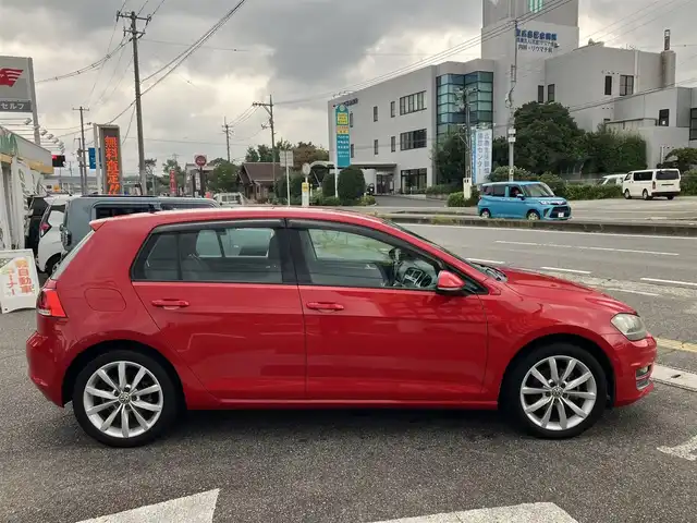フォルクスワーゲン ゴルフ TSI ハイライン BMテクノ 広島県 2015(平27)年 9.2万km 赤 プリクラッシュブレーキシステム/レーンキープアシストシステム/アダブティブクルーズコントロール/純正ナビ/キセノンオートライト/バックカメラ/フルセグTV/パドルシフト/スマートエントリースタートシステム/ビルトインETC/新車保証書/取扱説明書