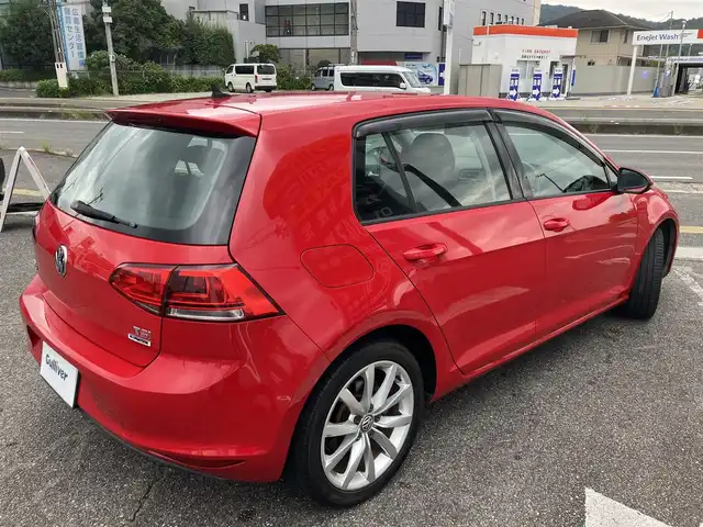 フォルクスワーゲン ゴルフ TSI ハイライン BMテクノ 広島県 2015(平27)年 9.2万km 赤 プリクラッシュブレーキシステム/レーンキープアシストシステム/アダブティブクルーズコントロール/純正ナビ/キセノンオートライト/バックカメラ/フルセグTV/パドルシフト/スマートエントリースタートシステム/ビルトインETC/新車保証書/取扱説明書