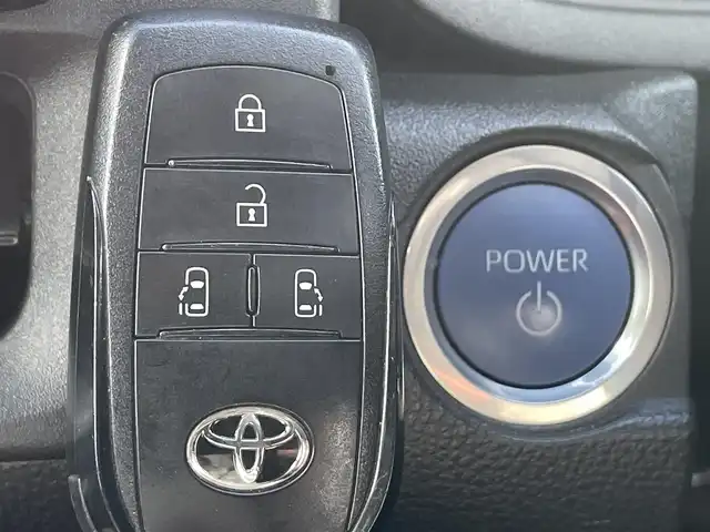 トヨタ シエンタ ハイブリッド Z 道南・函館 2023(令5)年 1.8万km アーバンカーキ /純正ナビ//フルセグＴＶ//寒冷地仕様//バックカメラ//クルーズコントロール//レーンキープアシスト//両側パワースライドドア//コーナーセンサー//オートハイビーム//１００Ｖコンセント電源//ＥＴＣ//スマートキー