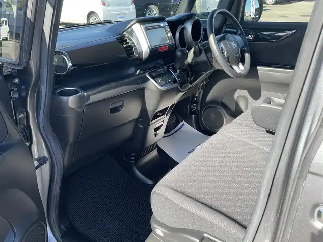 ホンダ Ｎ ＢＯＸ カスタム G Lパッケージ 長崎県 2012(平24)年 8.9万km ポリッシュドメタルメタリック (株)IDOMが運営する【じしゃロン長崎店】の自社ローン専用車両になりますこちらは現金またはオートローンご利用時の価格です。自社ローンご希望の方は別途その旨お申付け下さい/・純正ナビ（VXM-128VS）/・ワンセグTV/・バックカメラ/・片側パワースライドドア/・アイドリングストップ/・左右独立式リアセンターアームレスト/・プッシュスタート/・スマートキー/・スペアキー/・フロアマット/・ドアバイザー