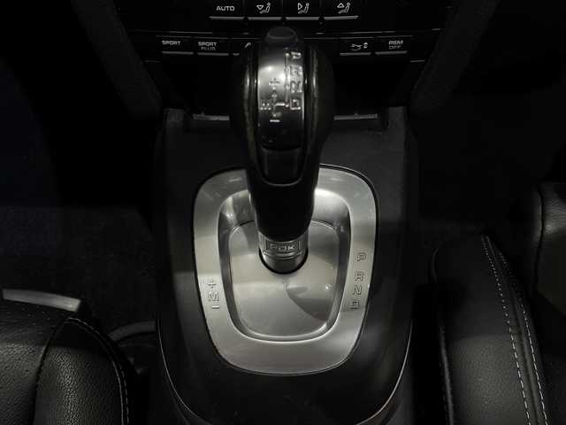 ポルシェ ９１１ カレラ4 新潟県 2009(平21)年 3.7万km カレラホワイト スポーツクロノパッケージ/イエローキャリパー/GT3RS仕様バンパー等/RECAROシート(ブラックレザー/アルカンターラ(D席)/黒革シート/シートヒーター/社外メモリナビ/(CD/DVD/Bluetooth/フルセグTV)/バックカメラ/ETC/ドライブレコーダー/パドルシフト/リモコンキー/保証書/取扱説明書