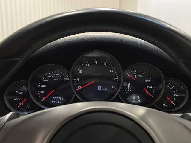 ポルシェ ９１１ カレラ4 新潟県 2009(平21)年 3.7万km カレラホワイト スポーツクロノパッケージ/イエローキャリパー/GT3RS仕様バンパー等/RECAROシート(ブラックレザー/アルカンターラ(D席)/黒革シート/シートヒーター/社外メモリナビ/(CD/DVD/Bluetooth/フルセグTV)/バックカメラ/ETC/ドライブレコーダー/パドルシフト/リモコンキー/保証書/取扱説明書