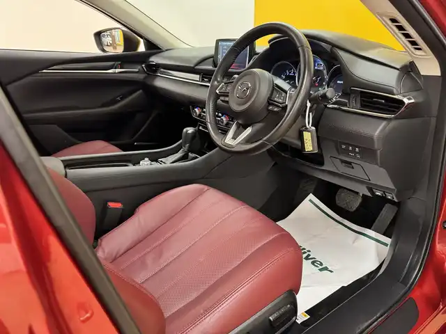 マツダ マツダ６ワゴン 20S ブラックトーンED 群馬県 2021(令3)年 2.2万km ソウルレッドクリスタルM スマートブレーキサポート/・レーダークルーズコントロール/・ブラインドスポットモニター/・レーンキープアシストシステム/・ドライバーアテンションアラート/・パーキングセンサー/・交通標識認識システム/BOSEサウンド/純正メーカーナビ/・フルセグTV/・BT/DVD/CD/SD/USB/・FM/AM/360°ビューモニター/ドライブレコーダー/ETC/レッドレザーシート/運転席パワーシート/前席シートヒーター/シートメモリー/革巻きステアリング/ステアリングスイッチ/パドルシフト/ステアリングヒーター/電子パーキング/ブレーキーオートホールド/LEDヘッドライト/オートライト/オートマチックハイビーム/純正19インチAw/純正フロアマット/ドアバイザー/ルーフレール/スマートキー/プッシュスタート/電動格納ウィンカーミラー/横滑り防止機能