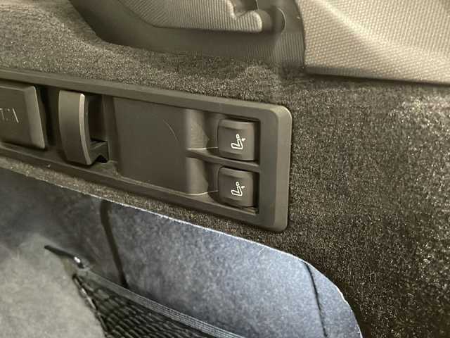 ＢＭＷ ３２０ｄ xDrive ツーリング Mスポーツ 新潟県 2020(令2)年 4万km サファイアブラックP オプション/ハイラインパッケージ/・ランバー・サポート/・ルーフ・レール/・ヴァーネスカ・レザー・シート/コンフォートパッケージ/・ HiFiスピーカー・システム/・ラゲージ・コンパートメント・パッケージ /・ストレージ・パッケージ/標準装備/純正ナビ（Bluetooth、ScreenMirroring、FM/AM）/AppleCarPlay/社外フルセグTVチューナー/アクティブ・クルーズ・コントロール/レーンキープアシスト/DSRC車載器/アンビエントライト/ワイヤレス・チャージング/アダプティブLEDヘッドライト/BMWライブ・コックピット/360度カメラ/ドライブレコーダー/レーダー探知機