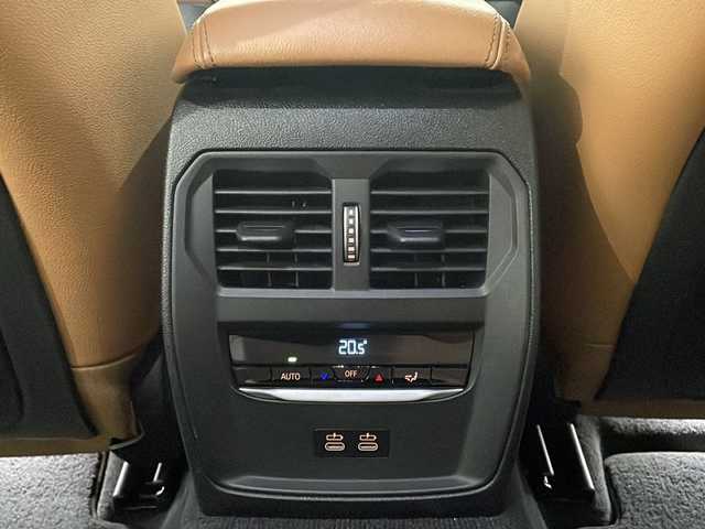 ＢＭＷ ３２０ｄ xDrive ツーリング Mスポーツ 新潟県 2020(令2)年 4万km サファイアブラックP オプション/ハイラインパッケージ/・ランバー・サポート/・ルーフ・レール/・ヴァーネスカ・レザー・シート/コンフォートパッケージ/・ HiFiスピーカー・システム/・ラゲージ・コンパートメント・パッケージ /・ストレージ・パッケージ/標準装備/純正ナビ（Bluetooth、ScreenMirroring、FM/AM）/AppleCarPlay/社外フルセグTVチューナー/アクティブ・クルーズ・コントロール/レーンキープアシスト/DSRC車載器/アンビエントライト/ワイヤレス・チャージング/アダプティブLEDヘッドライト/BMWライブ・コックピット/360度カメラ/ドライブレコーダー/レーダー探知機