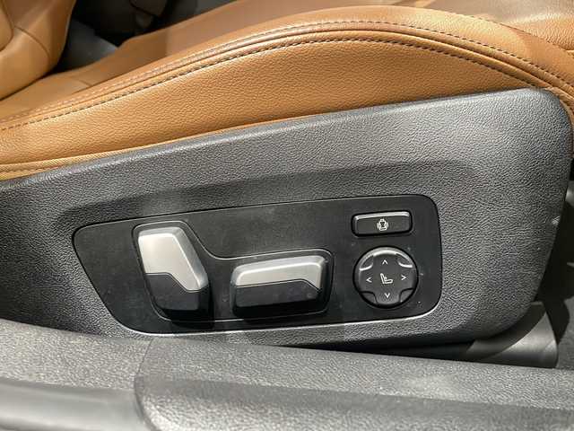 ＢＭＷ ３２０ｄ xDrive ツーリング Mスポーツ 新潟県 2020(令2)年 4万km サファイアブラックP オプション/ハイラインパッケージ/・ランバー・サポート/・ルーフ・レール/・ヴァーネスカ・レザー・シート/コンフォートパッケージ/・ HiFiスピーカー・システム/・ラゲージ・コンパートメント・パッケージ /・ストレージ・パッケージ/標準装備/純正ナビ（Bluetooth、ScreenMirroring、FM/AM）/AppleCarPlay/社外フルセグTVチューナー/アクティブ・クルーズ・コントロール/レーンキープアシスト/DSRC車載器/アンビエントライト/ワイヤレス・チャージング/アダプティブLEDヘッドライト/BMWライブ・コックピット/360度カメラ/ドライブレコーダー/レーダー探知機