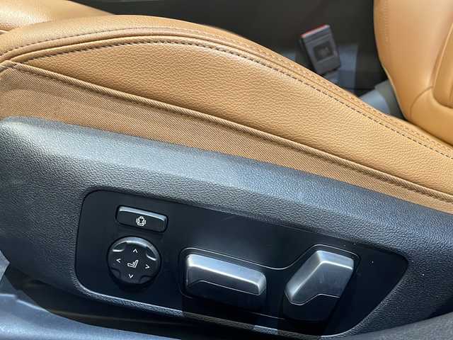 ＢＭＷ ３２０ｄ xDrive ツーリング Mスポーツ 新潟県 2020(令2)年 4万km サファイアブラックP オプション/ハイラインパッケージ/・ランバー・サポート/・ルーフ・レール/・ヴァーネスカ・レザー・シート/コンフォートパッケージ/・ HiFiスピーカー・システム/・ラゲージ・コンパートメント・パッケージ /・ストレージ・パッケージ/標準装備/純正ナビ（Bluetooth、ScreenMirroring、FM/AM）/AppleCarPlay/社外フルセグTVチューナー/アクティブ・クルーズ・コントロール/レーンキープアシスト/DSRC車載器/アンビエントライト/ワイヤレス・チャージング/アダプティブLEDヘッドライト/BMWライブ・コックピット/360度カメラ/ドライブレコーダー/レーダー探知機