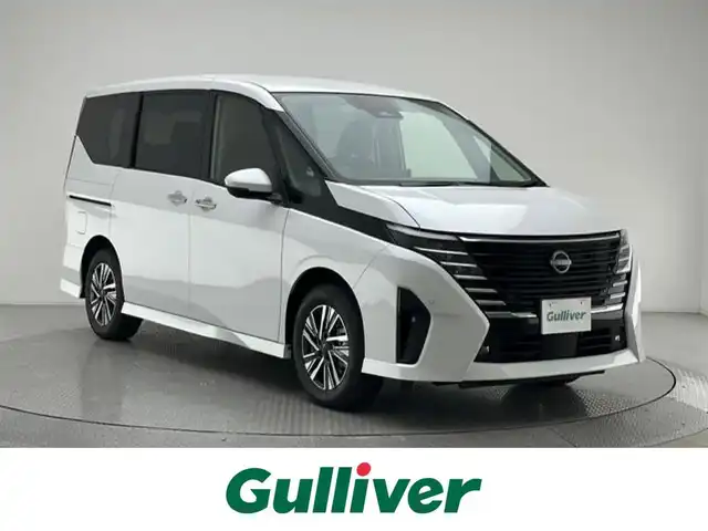 日産 セレナ e－パワー ハイウェイスター V 兵庫県 2025(令7)年 0.1千km プリズムホワイト 純正メモリナビ(Bluetooth/USB/HDMI/フルセグTV）/バックカメラ/アラウンドビューモニター/プロパイロット/前後コーナーセンサー/純正前後ドライブレコーダー/ステアリングスイッチ/両側パワースライドドア/デジタルインナーミラー/フォグランプ/LEDヘッドライト/オートハイビーム/オートライト/置くだけ充電/ブラインドスポットモニター/スマートキー/スペアキー