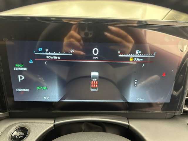 日産 セレナ e－パワー ハイウェイスター V 兵庫県 2025(令7)年 0.1千km プリズムホワイト 純正メモリナビ(Bluetooth/USB/HDMI/フルセグTV）/バックカメラ/アラウンドビューモニター/プロパイロット/前後コーナーセンサー/純正前後ドライブレコーダー/ステアリングスイッチ/両側パワースライドドア/デジタルインナーミラー/フォグランプ/LEDヘッドライト/オートハイビーム/オートライト/置くだけ充電/ブラインドスポットモニター/スマートキー/スペアキー