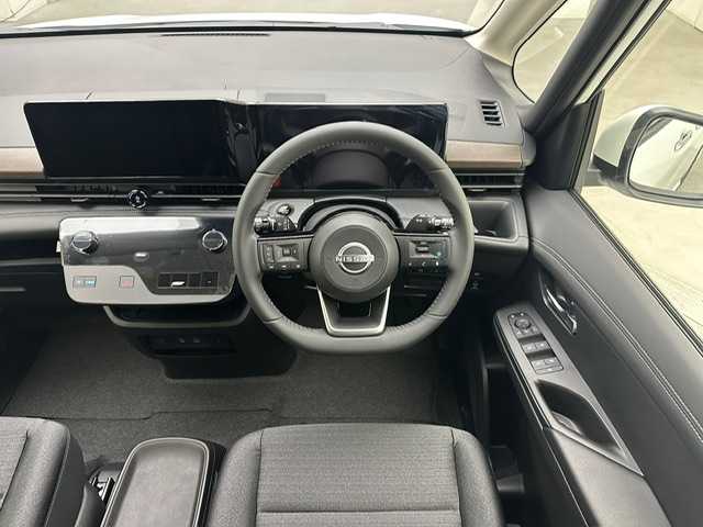 日産 セレナ e－パワー ハイウェイスター V 兵庫県 2025(令7)年 0.1千km プリズムホワイト 純正メモリナビ(Bluetooth/USB/HDMI/フルセグTV）/バックカメラ/アラウンドビューモニター/プロパイロット/前後コーナーセンサー/純正前後ドライブレコーダー/ステアリングスイッチ/両側パワースライドドア/デジタルインナーミラー/フォグランプ/LEDヘッドライト/オートハイビーム/オートライト/置くだけ充電/ブラインドスポットモニター/スマートキー/スペアキー