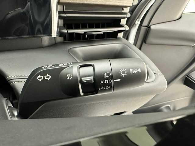 日産 セレナ e－パワー ハイウェイスター V 兵庫県 2025(令7)年 0.1千km プリズムホワイト 純正メモリナビ(Bluetooth/USB/HDMI/フルセグTV）/バックカメラ/アラウンドビューモニター/プロパイロット/前後コーナーセンサー/純正前後ドライブレコーダー/ステアリングスイッチ/両側パワースライドドア/デジタルインナーミラー/フォグランプ/LEDヘッドライト/オートハイビーム/オートライト/置くだけ充電/ブラインドスポットモニター/スマートキー/スペアキー