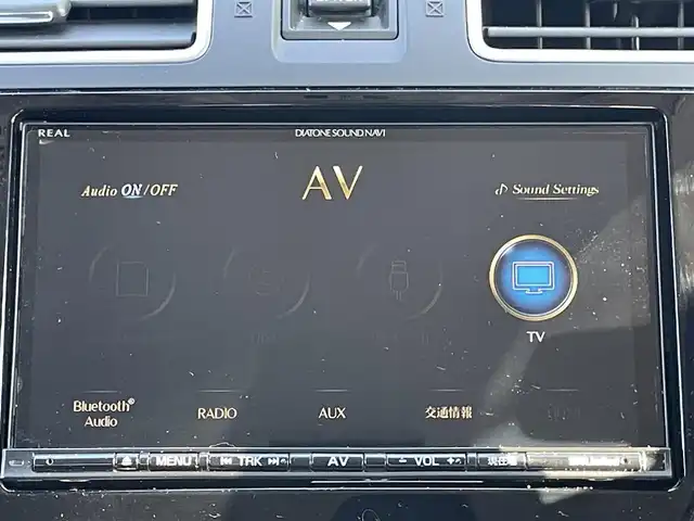 スバル フォレスター S－リミテッド 兵庫県 2016(平28)年 8.7万km クリスタルブラックシリカ 純正ディーラーOPダイアトーンサウンドナビ/フルセグTV/CD/DVD/Bluetoothオーディオ/バックカメラ/ETC/ステアリングリモコン/クルーズコントロール（追従）/パドルシフト/パワーシート/シートヒーター/アイサイト/Xモード/ハーフレザーシート/純正フロアマット/純正アルミホイール/4WD