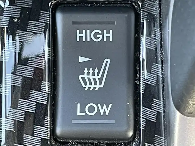 スバル フォレスター S－リミテッド 兵庫県 2016(平28)年 8.7万km クリスタルブラックシリカ 純正ディーラーOPダイアトーンサウンドナビ/フルセグTV/CD/DVD/Bluetoothオーディオ/バックカメラ/ETC/ステアリングリモコン/クルーズコントロール（追従）/パドルシフト/パワーシート/シートヒーター/アイサイト/Xモード/ハーフレザーシート/純正フロアマット/純正アルミホイール/4WD