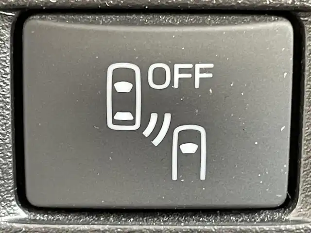 スバル フォレスター S－リミテッド 兵庫県 2016(平28)年 8.7万km クリスタルブラックシリカ 純正ディーラーOPダイアトーンサウンドナビ/フルセグTV/CD/DVD/Bluetoothオーディオ/バックカメラ/ETC/ステアリングリモコン/クルーズコントロール（追従）/パドルシフト/パワーシート/シートヒーター/アイサイト/Xモード/ハーフレザーシート/純正フロアマット/純正アルミホイール/4WD