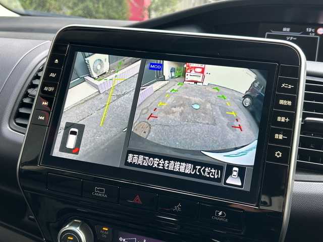 日産 セレナ e－パワー XV 広島県 2020(令2)年 4.3万km ダイヤモンドブラック 禁煙/セーフティパックB/エマージェンシーブレーキ/ハイビームアシスト/車線逸脱警報/標識認識機能/速度標識認識/BSM/プロパロット/インテリジェントルームミラー/コーナーセンサー/純正10インチナビ/・フルセグ/CD/DVD/SD/Bluetooth/純正フリップダウンモニター/アラウンドビューモニター/両側パワースライドドア/ステアリングスイッチ/電動パーキングブレーキ/オートホールド/純正フロアマット/オートライト/スマートキー/プッシュスタート/ETC/W+サイド+カーテンエアバック