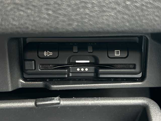 日産 セレナ e－パワー XV 広島県 2020(令2)年 4.3万km ダイヤモンドブラック 禁煙/セーフティパックB/エマージェンシーブレーキ/ハイビームアシスト/車線逸脱警報/標識認識機能/速度標識認識/BSM/プロパロット/インテリジェントルームミラー/コーナーセンサー/純正10インチナビ/・フルセグ/CD/DVD/SD/Bluetooth/純正フリップダウンモニター/アラウンドビューモニター/両側パワースライドドア/ステアリングスイッチ/電動パーキングブレーキ/オートホールド/純正フロアマット/オートライト/スマートキー/プッシュスタート/ETC/W+サイド+カーテンエアバック