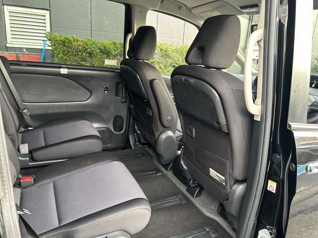 日産 セレナ e－パワー XV 広島県 2020(令2)年 4.3万km ダイヤモンドブラック 禁煙/セーフティパックB/エマージェンシーブレーキ/ハイビームアシスト/車線逸脱警報/標識認識機能/速度標識認識/BSM/プロパロット/インテリジェントルームミラー/コーナーセンサー/純正10インチナビ/・フルセグ/CD/DVD/SD/Bluetooth/純正フリップダウンモニター/アラウンドビューモニター/両側パワースライドドア/ステアリングスイッチ/電動パーキングブレーキ/オートホールド/純正フロアマット/オートライト/スマートキー/プッシュスタート/ETC/W+サイド+カーテンエアバック