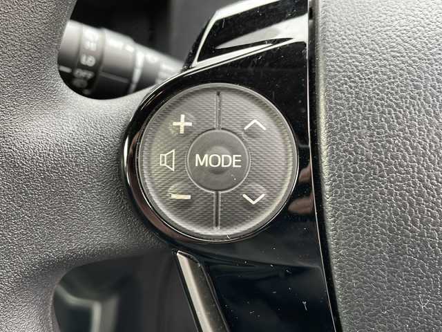 トヨタ アクア 山形県 2019(平31)年 7万km シルバーM ワンオーナー/Toyota Safety Sense /・プリクラッシュセーフティ（レーザーレーダー＋単眼カメラ方式）/・レーンディパーチャーアラート/・オートマチックハイビーム/純正ナビ/CD/DVD/フルセグ/Bluetooth接続/バックカメラ/寒冷地仕様/（ヒーター付ドアミラー・ウインドシールドデアイサー・　　　PTCヒーター)/ハロゲンヘッドライト/純正リモコンエンジンスターター/スマートキー２個/純正フロアマット/社外15インチアルミホイール