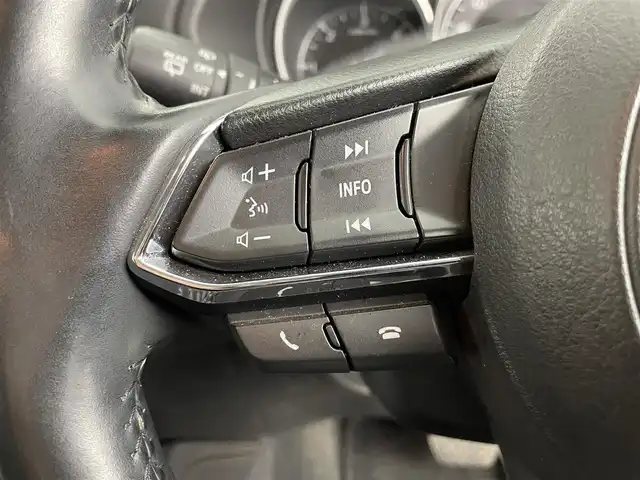 マツダ ＣＸ－５ XD Lパッケージ 道央・札幌 2017(平29)年 6万km スノーフレイクホワイトパールマイカ ・４WD/・寒冷地仕様/・BOSEサウンド/・純正SDナビ/・CD／DVD／ワンセグ／Bluetooth/・バックカメラ/・純正ETC/・レーダークルーズコントロール/・トラクションコントロールシステム/・レーンキープアシスト/・オートマチックハイビーム/・オートホールド/・ブラインドスポットモニター/・ステアリングヒーター/・前席シートヒーター/・レザーシート/・LEDヘッドライト/・社外AW17インチ/・スマートキー/・プッシュスタート/・取扱説明書/・保証書