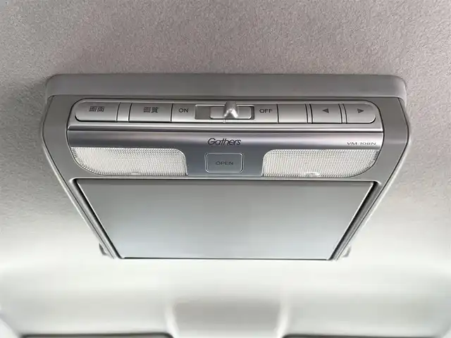 ホンダ Ｎ ＢＯＸ 2トーン カスタム SSパッケージ 群馬県 2015(平27)年 3万km プレミアムダイナミックブルーパール 純正ナビ/ワンセグTV・CD・DVD・BT・SD・Ipod・USB/純正フリップダウンモニター/Bカメラ/ETC/両側パワスラ/オートライト/プッシュスタート/ステアリングリモコン/純正アルミホイール/純正フロアマット
