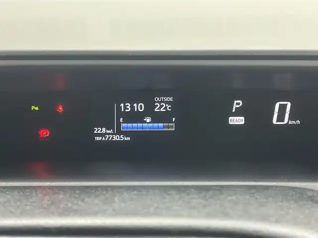 トヨタ アクア S スタイルブラック 岡山県 2018(平30)年 6.8万km ブラックマイカ 純正SDナビ（BT/ワンセグ/CD）/衝突軽減ブレーキ/ビルトインETC/バックカメラ/コーナーセンサー/レーンキープアシスト/オートハイビーム/プッシュスタート/スマートキー×2/アイドリングストップ/オートライト/純正フロアマット/ドアバイザー/新車保証書/取扱説明書