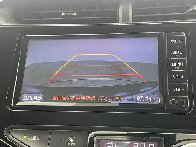 トヨタ アクア S スタイルブラック 岡山県 2018(平30)年 6.8万km ブラックマイカ 純正SDナビ（BT/ワンセグ/CD）/衝突軽減ブレーキ/ビルトインETC/バックカメラ/コーナーセンサー/レーンキープアシスト/オートハイビーム/プッシュスタート/スマートキー×2/アイドリングストップ/オートライト/純正フロアマット/ドアバイザー/新車保証書/取扱説明書