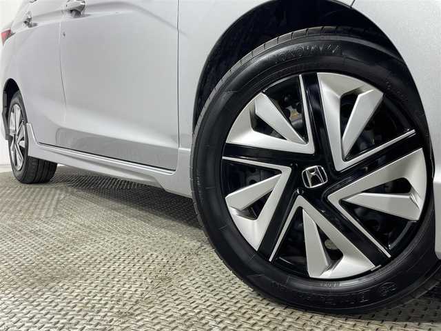 ホンダ シャトル ハイブリッド ホンダセンシング 大阪府 2020(令2)年 1.1万km ルナシルバーM 社外ナビ(CD再生/Bluetooth) バックカメラ ETC 衝突軽減 レーダークルコン レーンアシスト スマートキー プッシュスタート オートエアコン ドライブレコーダー