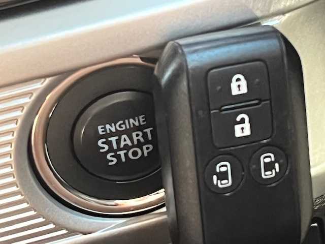 スズキ スペーシア カスタム HYBRID XS 茨城県 2020(令2)年 4万km ブリスクブルーM 社外ＳＤナビ/（FM/AM/BT/フルセグTV/iPod)/デュアルカメラブレーキサポート/アダプティブクルーズコントロール /両側パワースライドドア/前後ドレイブレコーダー/電動格納ウィンカーミラー/D席シートヒーター/スペアキー1本/ハーフレザーシート/純正アルミホイール/純正フロアマット
