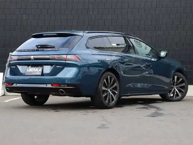 プジョー ５０８ SW GTライン 宮城県 2019(令1)年 6.3万km 紺 純正ナビ【ＢＴ／フルセグＴＶ／ＵＳＢ】/ハーフレザーシート　/ＦＯＣＡＬサウンドシステム　/ワイヤレス充電　/アダプティブクルーズコントロール　/パドルシフト　/パーキングセンサー　/ブラインドスポットモニター　/アンビエントライト　/前席シートヒーター　/前席パワーシート/アクティブセーフティブレーキ/パワーバックドア/インテリジェントハイビーム/純正18インチAW/電動格納ミラー/ルーフレール/レーンキープアシスト/LEDヘッドライト/ETC/禁煙車