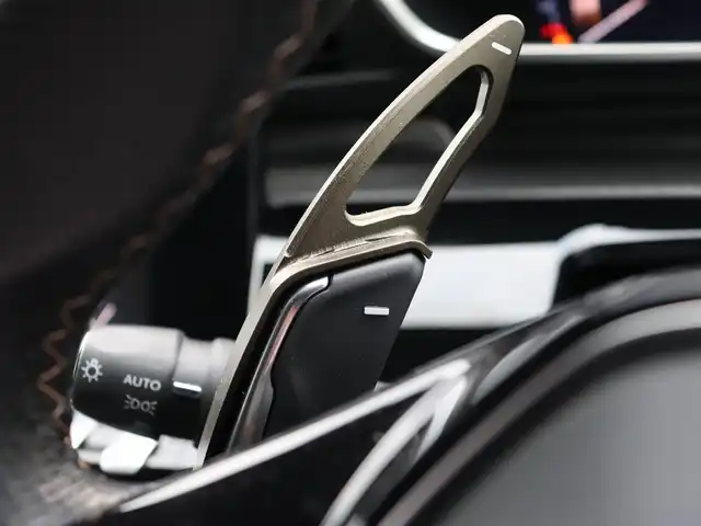 プジョー ５０８ SW GTライン 宮城県 2019(令1)年 6.3万km 紺 純正ナビ【ＢＴ／フルセグＴＶ／ＵＳＢ】/ハーフレザーシート　/ＦＯＣＡＬサウンドシステム　/ワイヤレス充電　/アダプティブクルーズコントロール　/パドルシフト　/パーキングセンサー　/ブラインドスポットモニター　/アンビエントライト　/前席シートヒーター　/前席パワーシート/アクティブセーフティブレーキ/パワーバックドア/インテリジェントハイビーム/純正18インチAW/電動格納ミラー/ルーフレール/レーンキープアシスト/LEDヘッドライト/ETC/禁煙車