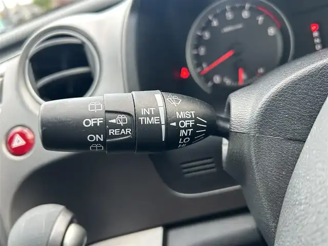 ホンダ ストリーム RSZ 東京都 2007(平19)年 8.8万km ナイトホークブラックパール ワンオーナー/カーオーディオ（KW-MZ640）/AM/FM/CD/MD/ETC/純正17インチアルミホイール/純正フロアマット/パワーステアリング/パワーウィンドウ/電動格納ミラー/保証書/取り扱い説明書