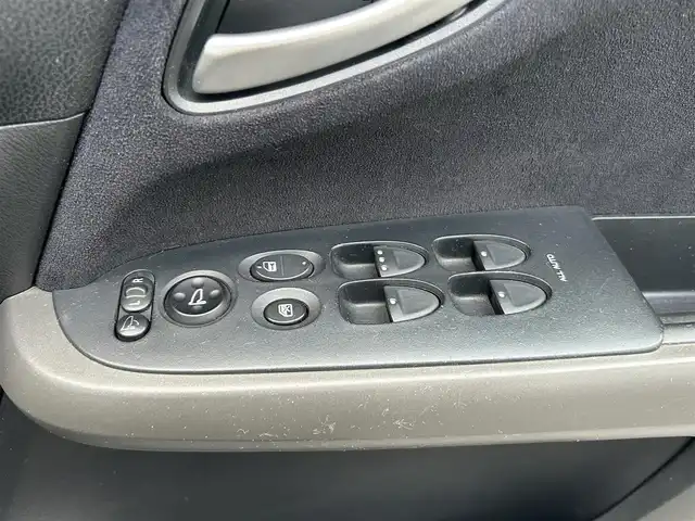 ホンダ ストリーム RSZ 東京都 2007(平19)年 8.8万km ナイトホークブラックパール ワンオーナー/カーオーディオ（KW-MZ640）/AM/FM/CD/MD/ETC/純正17インチアルミホイール/純正フロアマット/パワーステアリング/パワーウィンドウ/電動格納ミラー/保証書/取り扱い説明書