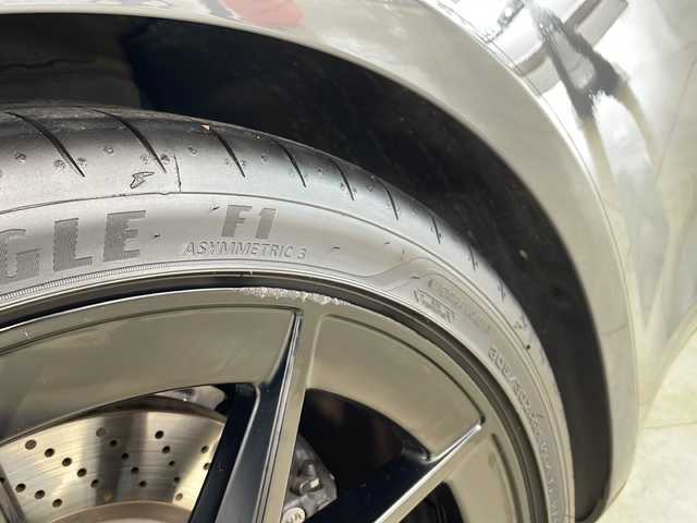 ポルシェ ポルシェ ９１１ カレラ 東京都 2024(令6)年 0.6万km グレー 車体色　M7J　スレートグレーネオ/ワンオーナー/スポーツクロノ/新車時保証書　/取扱説明書/ブレーキアシスト/レーンキープアシスト/レーンチェンジアシスト/アダプティブクルーズコントロール/純正ナビ/BT/USB/AppleCarplay/360度カメラ　ETC【2.0】/ドライブレコーダー【３６０度＋前後】/レザーシート/シートヒーター/フロント背もたれパワーシート/スポーツエキゾーストシステム/アクティブサスペンション/スマートキー×２/LEDヘッドライト/オートライト/パドルシフト付皮巻きハンドル/Carrera　S　20インチアルミ【フロント】/Carrera　S　21インチアルミ【リヤ】