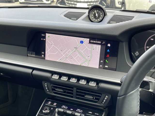 ポルシェ ポルシェ ９１１ カレラ 東京都 2024(令6)年 0.6万km グレー 車体色　M7J　スレートグレーネオ/ワンオーナー/スポーツクロノ/新車時保証書　/取扱説明書/ブレーキアシスト/レーンキープアシスト/レーンチェンジアシスト/アダプティブクルーズコントロール/純正ナビ/BT/USB/AppleCarplay/360度カメラ　ETC【2.0】/ドライブレコーダー【３６０度＋前後】/レザーシート/シートヒーター/フロント背もたれパワーシート/スポーツエキゾーストシステム/アクティブサスペンション/スマートキー×２/LEDヘッドライト/オートライト/パドルシフト付皮巻きハンドル/Carrera　S　20インチアルミ【フロント】/Carrera　S　21インチアルミ【リヤ】