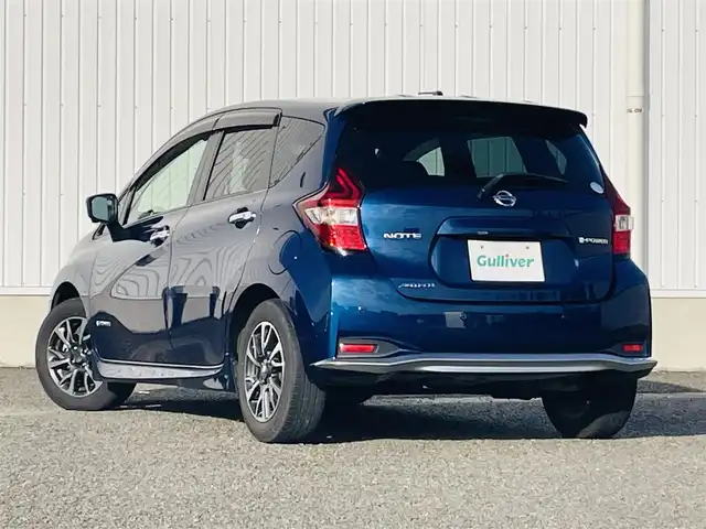 日産 ノート e－パワーオーテック 熊本県 2020(令2)年 3.1万km オーロラフレアブルーパール 社外ナビ/・AM/FM/CD/DVD/BT/SD/・フルセグTV/アラウンドビューモニター/衝突軽減ブレーキ/レーンキープアシスト/オートハイビーム/レーダークルーズコントロール/LEDヘッドライト/ETC/前後ドライブレコーダー/デジタルインナーミラー/革巻きステアリング/ステアリングスイッチ/純正アルミホイール/純正フロアマット/電動格納ミラー/ウインカーミラー/ドアバイザー/スペアキー