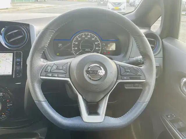 日産 ノート e－パワーオーテック 熊本県 2020(令2)年 3.1万km オーロラフレアブルーパール 社外ナビ/・AM/FM/CD/DVD/BT/SD/・フルセグTV/アラウンドビューモニター/衝突軽減ブレーキ/レーンキープアシスト/オートハイビーム/レーダークルーズコントロール/LEDヘッドライト/ETC/前後ドライブレコーダー/デジタルインナーミラー/革巻きステアリング/ステアリングスイッチ/純正アルミホイール/純正フロアマット/電動格納ミラー/ウインカーミラー/ドアバイザー/スペアキー