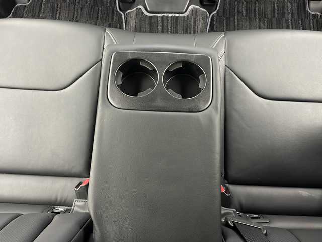 スバル インプレッサ Ｇ４ 2．0i－S アイサイト 秋田県 2018(平30)年 3万km クリスタルホワイトP 純正ナビ【AM/FM/BT/CD/DVD】 /フルセグTV /バックカメラ/ ETC2.0 /横滑り防止装置　/レーンキープアシスト /衝突被害軽減システム /クルーズコントロール /パドルシフト /前席シートヒーター /前席パワーシート/自動パーキングブレーキ/ヒルディセントコントロール/USBポート/オートエアコン/オートライト/ステアリングリモコン/プッシュスタート/スマートキー/スペアキー有/アイドリングストップ/クリアランスソナー/ライトレベライザー/革巻きステアリング/ 純正AW/フォグライト