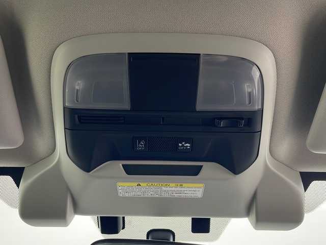 スバル インプレッサ Ｇ４ 2．0i－S アイサイト 秋田県 2018(平30)年 3万km クリスタルホワイトP 純正ナビ【AM/FM/BT/CD/DVD】 /フルセグTV /バックカメラ/ ETC2.0 /横滑り防止装置　/レーンキープアシスト /衝突被害軽減システム /クルーズコントロール /パドルシフト /前席シートヒーター /前席パワーシート/自動パーキングブレーキ/ヒルディセントコントロール/USBポート/オートエアコン/オートライト/ステアリングリモコン/プッシュスタート/スマートキー/スペアキー有/アイドリングストップ/クリアランスソナー/ライトレベライザー/革巻きステアリング/ 純正AW/フォグライト