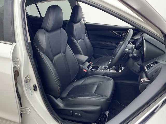 スバル インプレッサ Ｇ４ 2．0i－S アイサイト 秋田県 2018(平30)年 3万km クリスタルホワイトP 純正ナビ【AM/FM/BT/CD/DVD】 /フルセグTV /バックカメラ/ ETC2.0 /横滑り防止装置　/レーンキープアシスト /衝突被害軽減システム /クルーズコントロール /パドルシフト /前席シートヒーター /前席パワーシート/自動パーキングブレーキ/ヒルディセントコントロール/USBポート/オートエアコン/オートライト/ステアリングリモコン/プッシュスタート/スマートキー/スペアキー有/アイドリングストップ/クリアランスソナー/ライトレベライザー/革巻きステアリング/ 純正AW/フォグライト