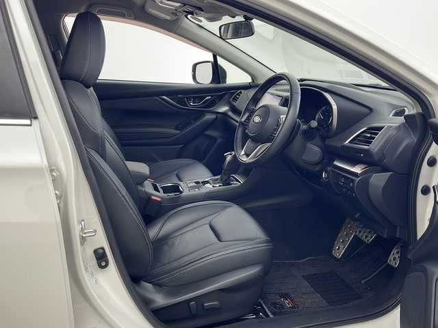 スバル インプレッサ Ｇ４ 2．0i－S アイサイト 秋田県 2018(平30)年 3万km クリスタルホワイトP 純正ナビ【AM/FM/BT/CD/DVD】 /フルセグTV /バックカメラ/ ETC2.0 /横滑り防止装置　/レーンキープアシスト /衝突被害軽減システム /クルーズコントロール /パドルシフト /前席シートヒーター /前席パワーシート/自動パーキングブレーキ/ヒルディセントコントロール/USBポート/オートエアコン/オートライト/ステアリングリモコン/プッシュスタート/スマートキー/スペアキー有/アイドリングストップ/クリアランスソナー/ライトレベライザー/革巻きステアリング/ 純正AW/フォグライト