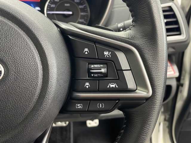 スバル インプレッサ Ｇ４ 2．0i－S アイサイト 秋田県 2018(平30)年 3万km クリスタルホワイトP 純正ナビ【AM/FM/BT/CD/DVD】 /フルセグTV /バックカメラ/ ETC2.0 /横滑り防止装置　/レーンキープアシスト /衝突被害軽減システム /クルーズコントロール /パドルシフト /前席シートヒーター /前席パワーシート/自動パーキングブレーキ/ヒルディセントコントロール/USBポート/オートエアコン/オートライト/ステアリングリモコン/プッシュスタート/スマートキー/スペアキー有/アイドリングストップ/クリアランスソナー/ライトレベライザー/革巻きステアリング/ 純正AW/フォグライト