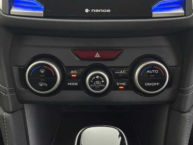 スバル インプレッサ Ｇ４ 2．0i－S アイサイト 秋田県 2018(平30)年 3万km クリスタルホワイトP 純正ナビ【AM/FM/BT/CD/DVD】 /フルセグTV /バックカメラ/ ETC2.0 /横滑り防止装置　/レーンキープアシスト /衝突被害軽減システム /クルーズコントロール /パドルシフト /前席シートヒーター /前席パワーシート/自動パーキングブレーキ/ヒルディセントコントロール/USBポート/オートエアコン/オートライト/ステアリングリモコン/プッシュスタート/スマートキー/スペアキー有/アイドリングストップ/クリアランスソナー/ライトレベライザー/革巻きステアリング/ 純正AW/フォグライト