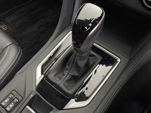 スバル インプレッサ Ｇ４ 2．0i－S アイサイト 秋田県 2018(平30)年 3万km クリスタルホワイトP 純正ナビ【AM/FM/BT/CD/DVD】 /フルセグTV /バックカメラ/ ETC2.0 /横滑り防止装置　/レーンキープアシスト /衝突被害軽減システム /クルーズコントロール /パドルシフト /前席シートヒーター /前席パワーシート/自動パーキングブレーキ/ヒルディセントコントロール/USBポート/オートエアコン/オートライト/ステアリングリモコン/プッシュスタート/スマートキー/スペアキー有/アイドリングストップ/クリアランスソナー/ライトレベライザー/革巻きステアリング/ 純正AW/フォグライト