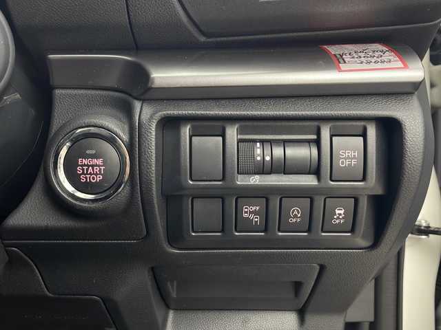 スバル インプレッサ Ｇ４ 2．0i－S アイサイト 秋田県 2018(平30)年 3万km クリスタルホワイトP 純正ナビ【AM/FM/BT/CD/DVD】 /フルセグTV /バックカメラ/ ETC2.0 /横滑り防止装置　/レーンキープアシスト /衝突被害軽減システム /クルーズコントロール /パドルシフト /前席シートヒーター /前席パワーシート/自動パーキングブレーキ/ヒルディセントコントロール/USBポート/オートエアコン/オートライト/ステアリングリモコン/プッシュスタート/スマートキー/スペアキー有/アイドリングストップ/クリアランスソナー/ライトレベライザー/革巻きステアリング/ 純正AW/フォグライト